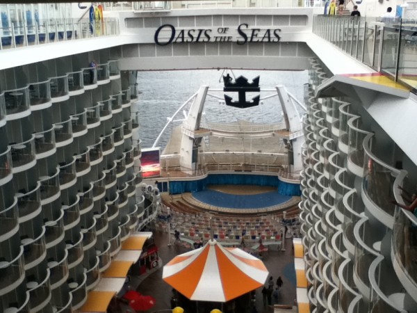 O Oasis of the Seas, minha "casinha" pelos próximos 7 dias