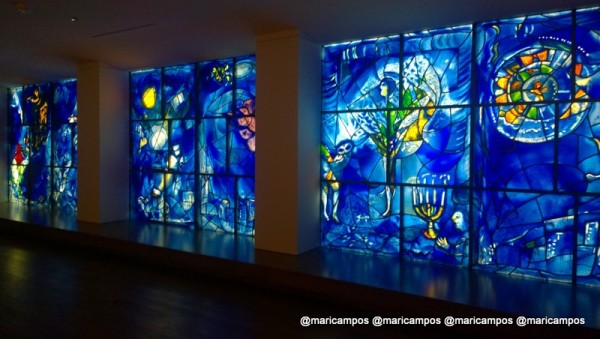 Os imperdíveis vitrais do Chagall no Art Institute