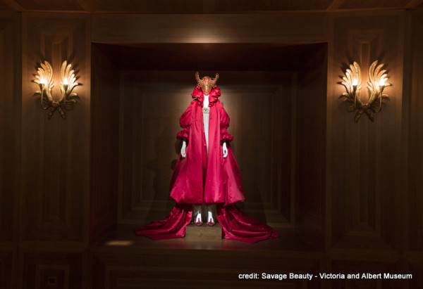 5._Installation_view_of_Romantic_Nationalism_gallery_Alexander_McQueen_Savage_Beauty_at_the_VA_c_Victoria_and_Albert_Museum_London